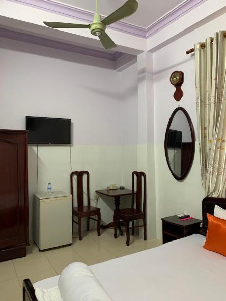 Khach San Tu Anh Hotel Ha Tien Exterior photo
