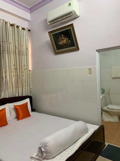 Khach San Tu Anh Hotel Ha Tien Exterior photo