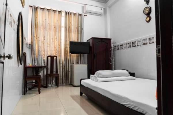 Khach San Tu Anh Hotel Ha Tien Exterior photo