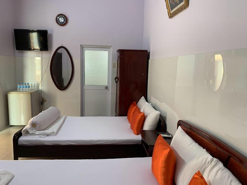 Khach San Tu Anh Hotel Ha Tien Exterior photo