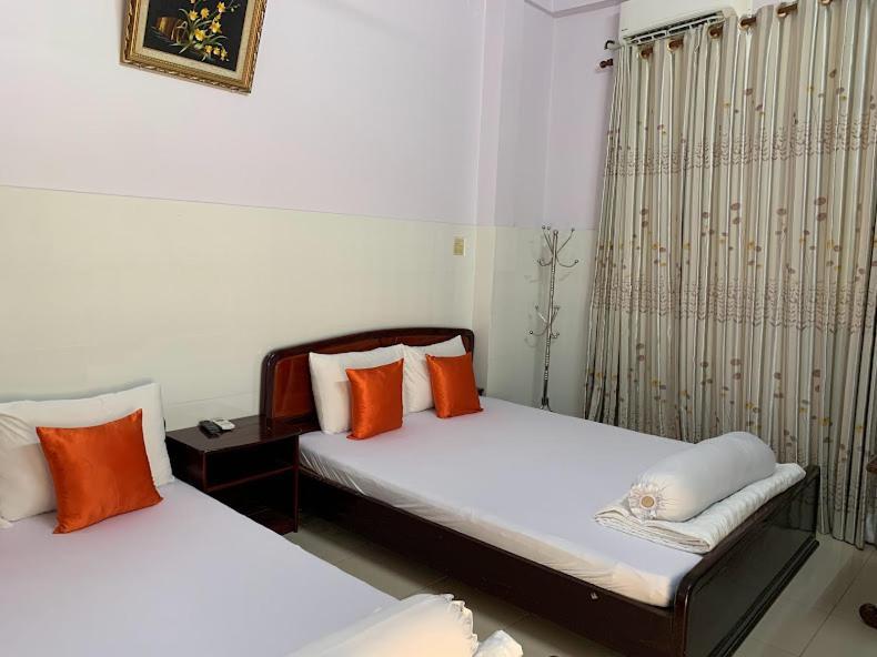 Khach San Tu Anh Hotel Ha Tien Exterior photo