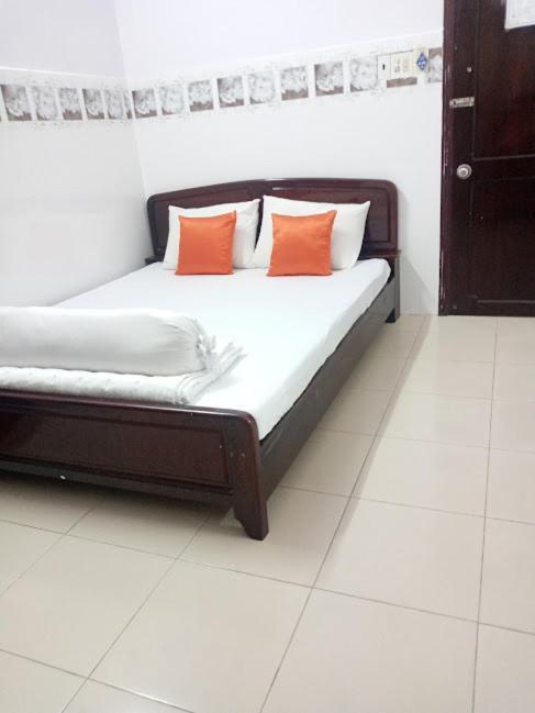 Khach San Tu Anh Hotel Ha Tien Exterior photo